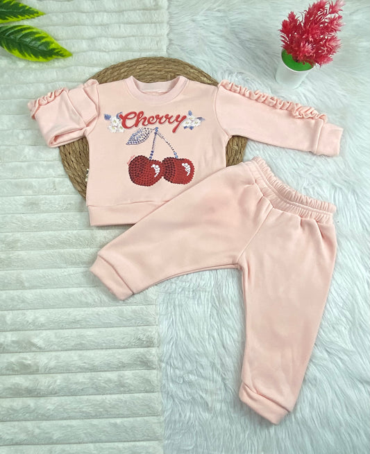 بناتي شتوي خامه ميلتون مكون من قطعتين cherry😍🩷