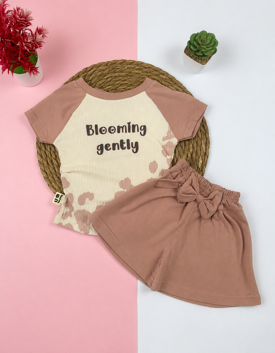 بيجامه صيفي  بناتي قطن100 %  مكون من قطعتين belong🤍😍
