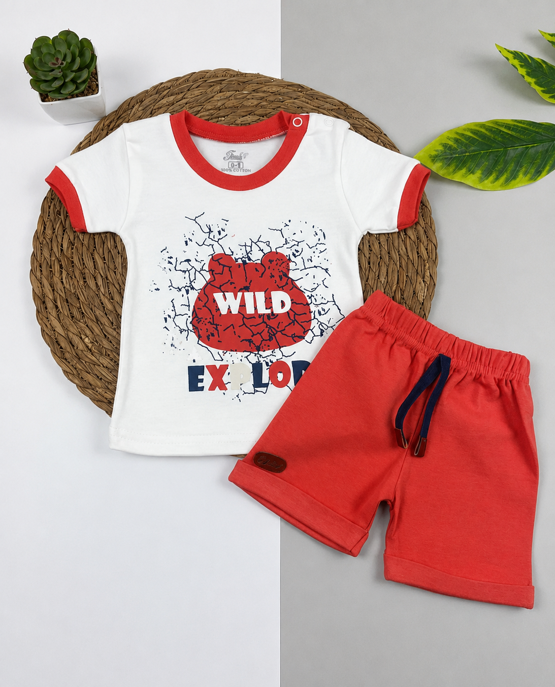 بيجامه صيفي اولادي وبناتي قطن مكون من قطعتين  wild explore🤍😍