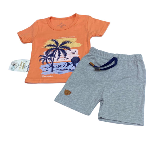 طقم أولادي عصري مكوّن من تيشيرت مكون من قطعتين رسمة نخله 💛❤️