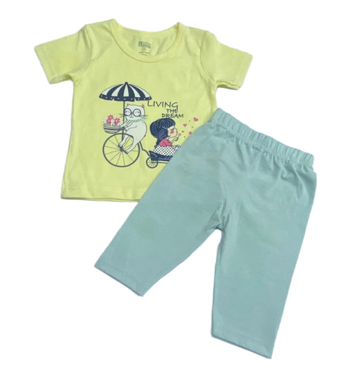 طقم بناتي أنيق وعصري مكوّن من قطعتين برسمة بنت وقطه 🩷🩷