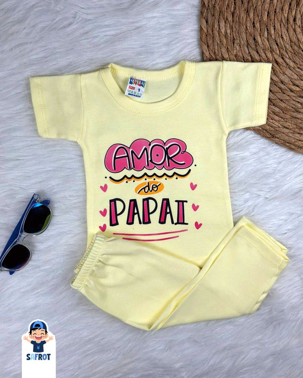 بيجامه بناتي قطن خامه مريحه مكونه من قطعتين amor papai🩷🤍