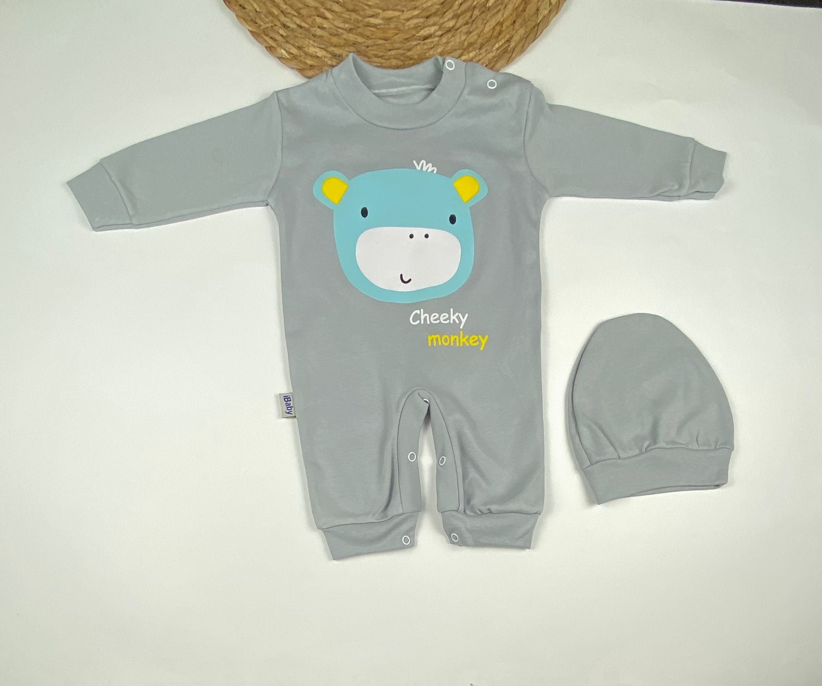 سالوبيت اولادي وبناتي قطن 100% خريفي مكون من قطعتين رسمة القرد😍❤️