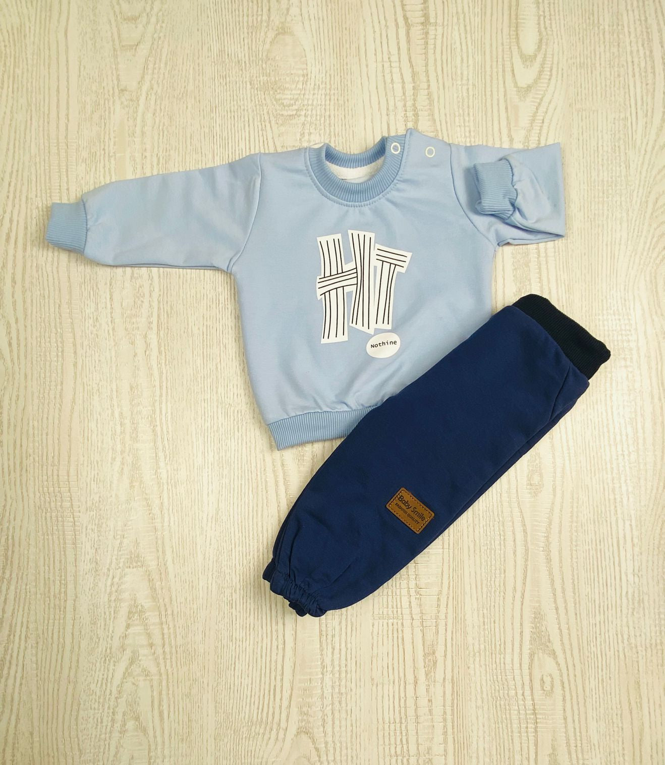 بيجامه خريفي قطن اولادي مكونه من قطعتين ماركة شيكو HI 🩵🩵