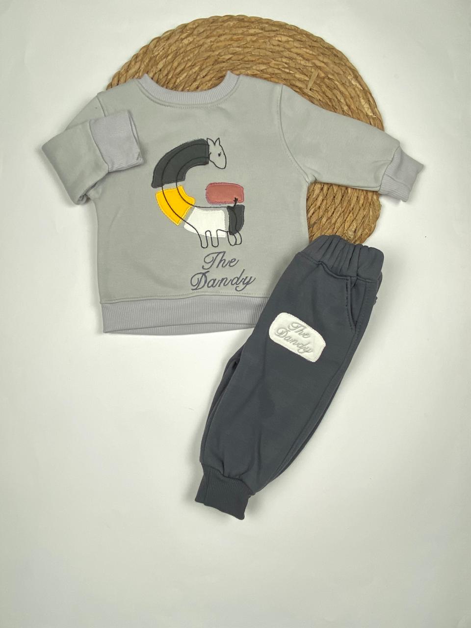 طقم اولادي شتوي خامه ميلتون مكون من قطعتينthe Dandy ❤️🤍