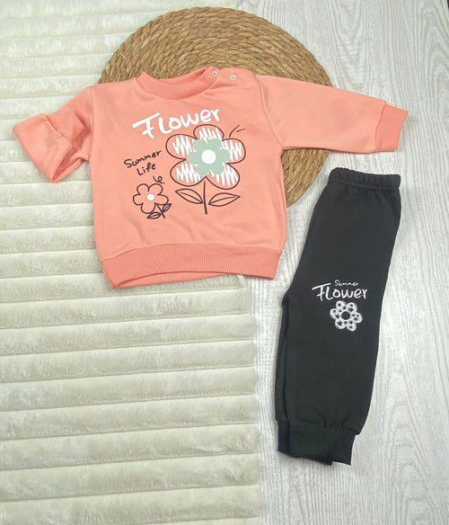 طقم بناتي شتوي خامه ميلتون مكون من قطعتين flower❤️🤍