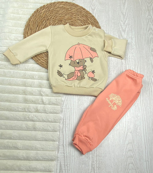 طقم اولادي وبناتي شتوي خامه ميلتون مكون من قطعتين رسمة السنجاب❤️🤍