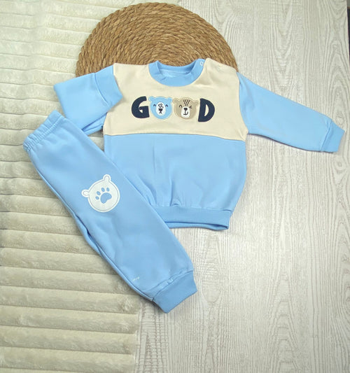 طقم اولادي وبناتي شتوي خامه ميلتون مكون من قطعتين رسمة دبيين❤️🤍