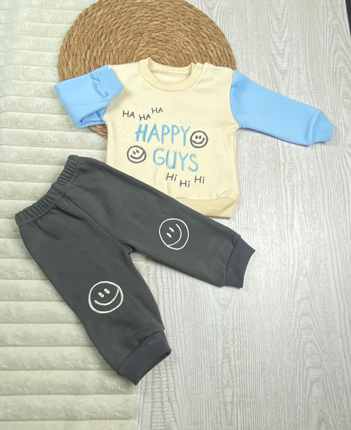 طقم اولادي وبناتي شتوي خامه ميلتون مكون من قطعتين happy guys smile❤️🤍