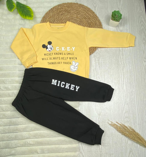 طقم اولادي وبناتي شتوي خامه ميلتون مكون من قطعتين رسمة ميكي ماوس🩵💚