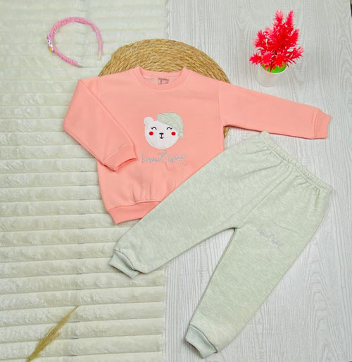 طقم بناتي شتوي خامه ميلتون مكون من قطعتين رسمة دب🩷🩷