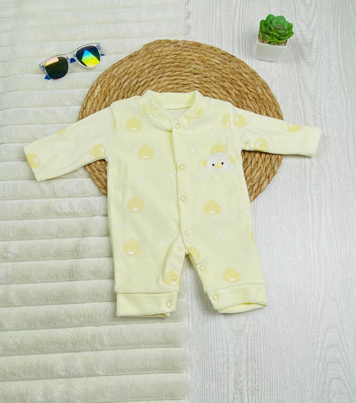 سالوبيت شتوي قطيفه اولادي وبناتي خامه مريحه وعملي رسمة نجوم 🩷❤️