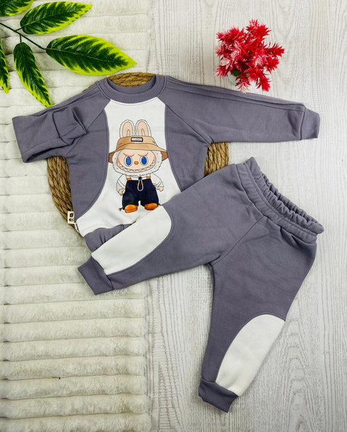 طقم اولادي شتوي خامه ميلتون مكون من قطعتين رسمة لبوبو🤍🤍