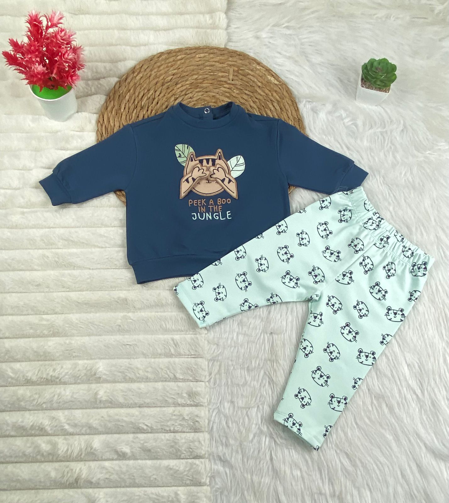 بيجامه اولادي  خريفي من فاني باني مكون من قطعتين قطن 100% heart🤍🩷