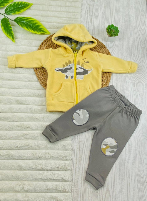 بيجامه قطن خامه تقيل مبطنه من الداخل اولادي  خامه فاني باني مكون من قطعتين camo boy🤍🤍