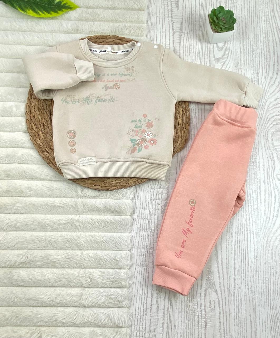 طقم شتوي ميلتون بناتي مكون من قطعتين رسمة ورد مبطن من الداخل ماركة شيك كيدز🩷🤍