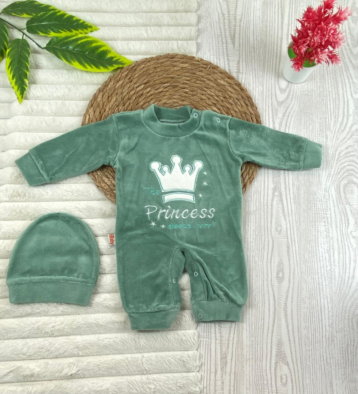 سالوبيت شتوي قطيفه اولادي وبناتي مكون من قطعتين رسمة التاج  🩷❤️