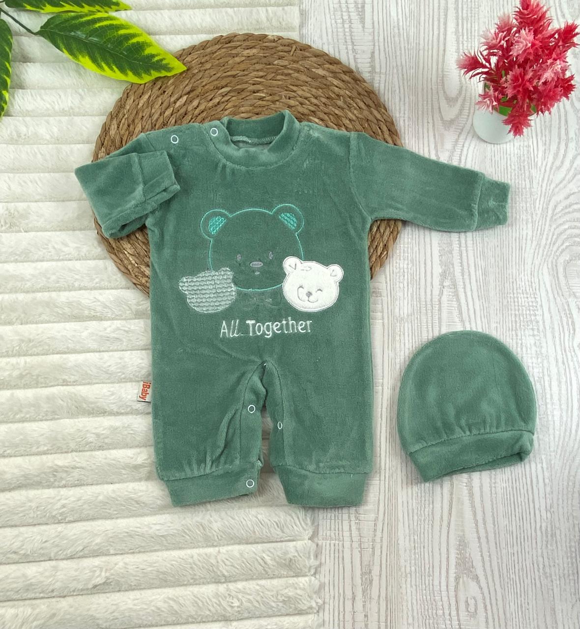 سالوبيت شتوي قطيفه اولادي وبناتي مكون من قطعتين all together  🩷❤️