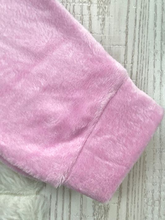 بيجامه بناتي شتوي قطيفه مبطنه من الداخل ف مكون من قطعتين رسمة 3 ارانب  🤍🩷