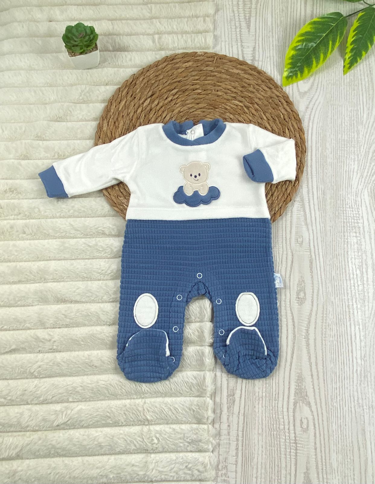 سالوبيت شتوي قطيفه اولادي وبناتي مبطن من الداخل رسمة دب 🩷❤️