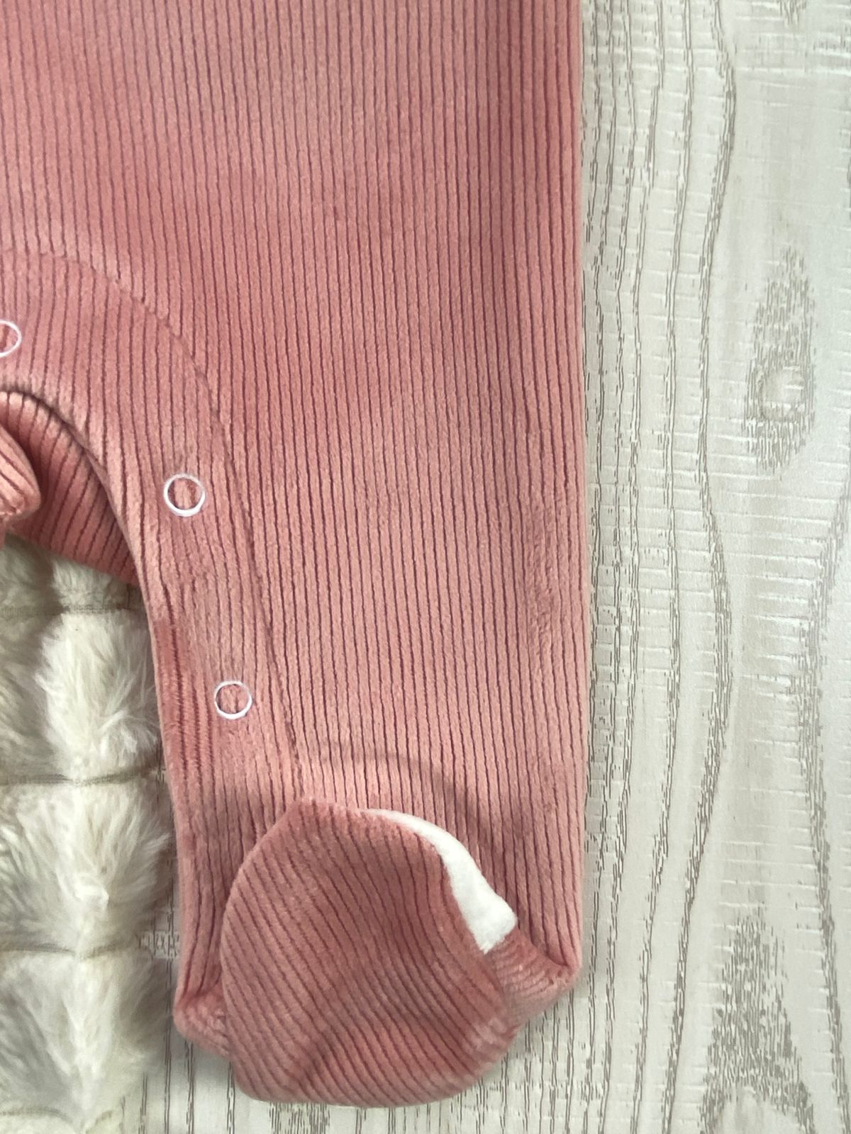 سالوبيت شتوي قطيفه بناتي مبطن من الداخل رسمة ورده🩷❤️