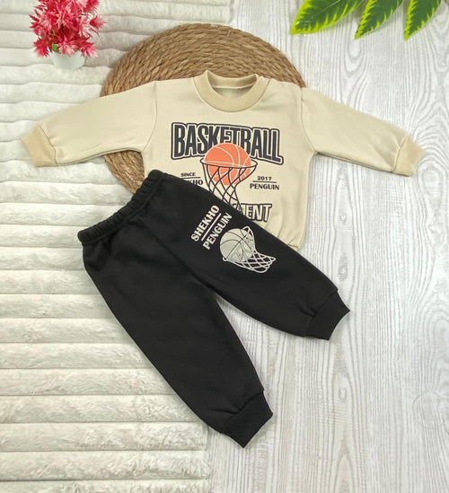 طقم اولادي وبناتي شتوي خامه ميلتون مكون من قطعتين basket ball❤️🤍