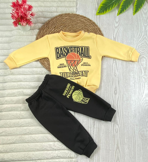 طقم اولادي وبناتي شتوي خامه ميلتون مكون من قطعتين basket ball❤️🤍