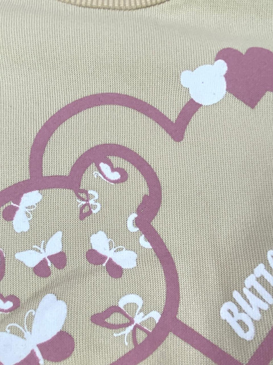 طقم بناتي شتوي خامه ميلتون مكون من قطعتين رسمة قلوب ❤️🤍