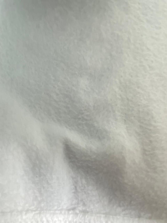 بيجامه اولادي و بناتي شتوي قطيفه مبطنه من الداخل ف مكون من قطعتين دب hello  🤍🩷