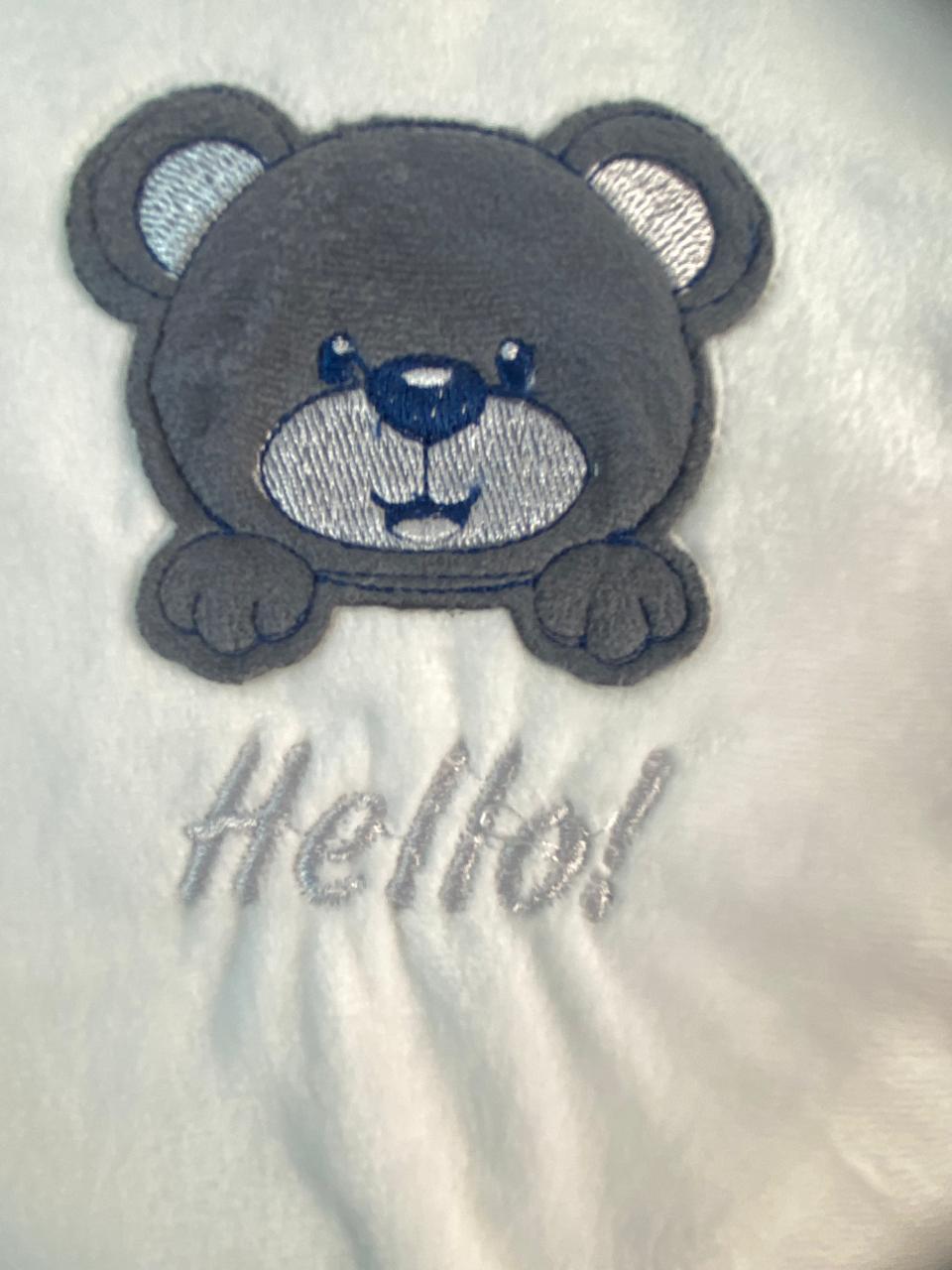 بيجامه اولادي و بناتي شتوي قطيفه مبطنه من الداخل ف مكون من قطعتين دب hello  🤍🩷