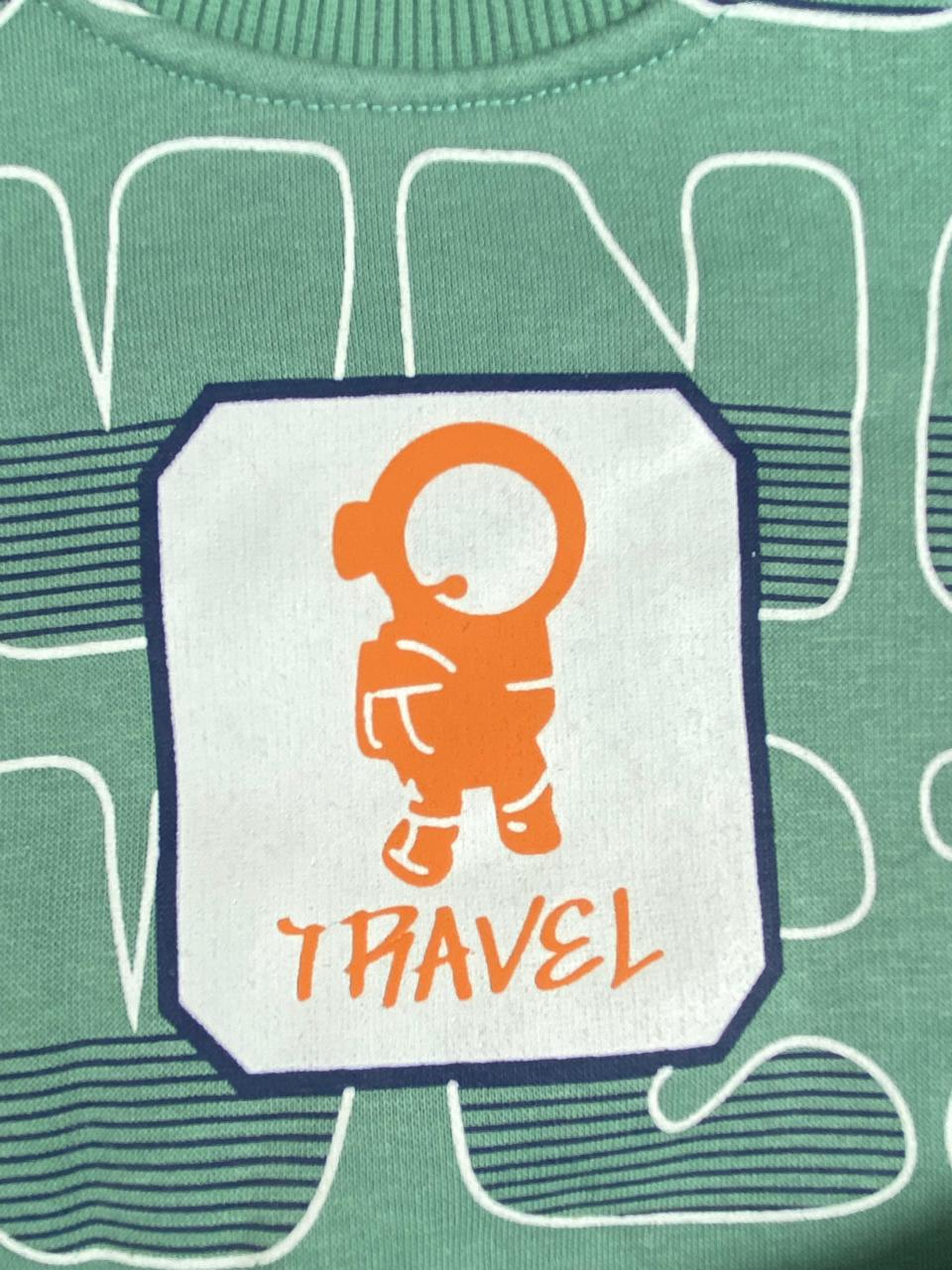 طقم شتوي ميلتون اولادي وبناتي مكون من قطعتين  مبطن من الداخل travel🩷🤍