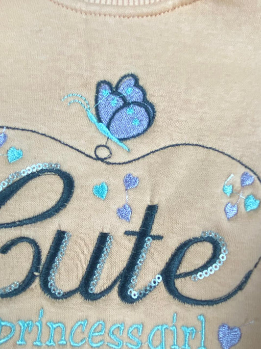 طقم شتوي ميلتون بناتي مكون من قطعتين  مبطن من الداخل princess girl🩷🤍