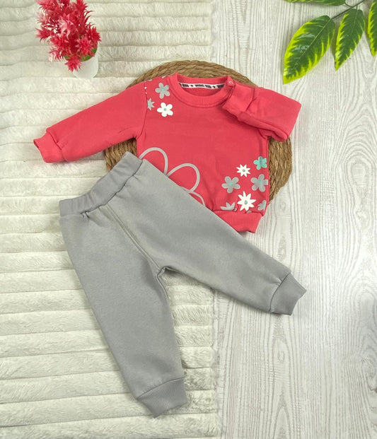 طقم شتوي ميلتون بناتي مكون من قطعتين رسمة ورد مبطن من الداخل🩷🤍