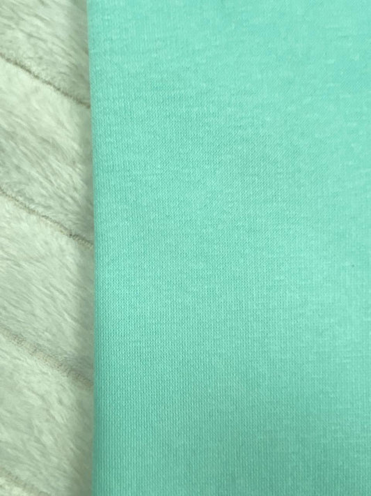 طقم شتوي ميلتون بناتي مكون من قطعتين رسمة ورد مبطن من الداخل🩷🤍