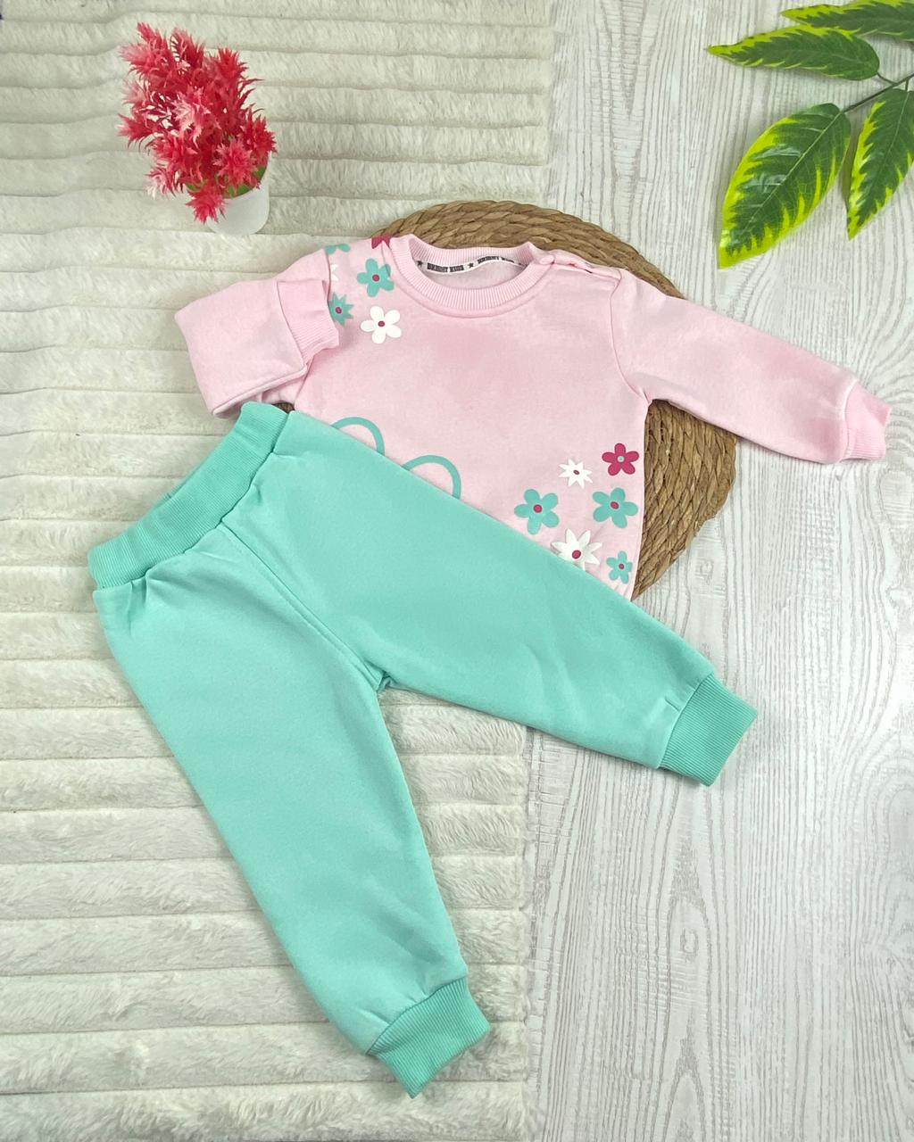 طقم شتوي ميلتون بناتي مكون من قطعتين رسمة ورد مبطن من الداخل🩷🤍