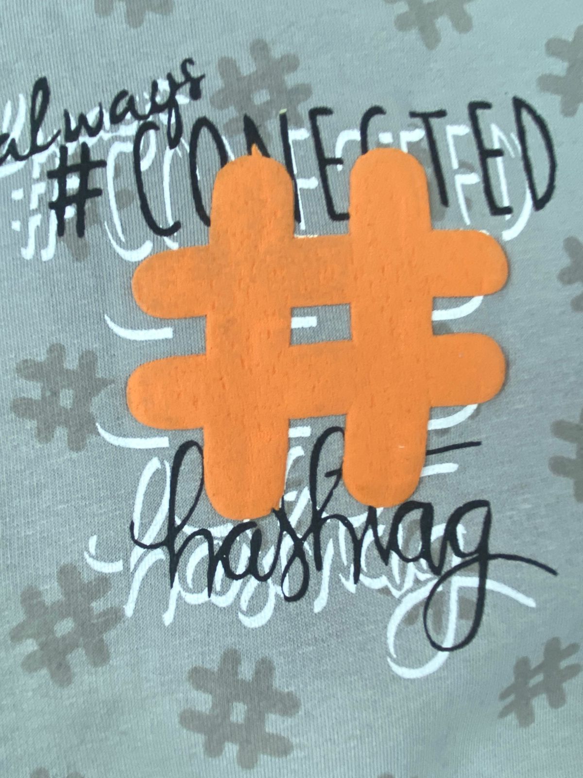 طقم شتوي ميلتون اولادي وبناتي مكون من قطعتين رسمة هاشتاج مبطن من الداخل🩷🤍