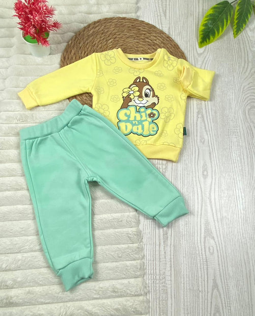 طقم بناتي شتوي خامه ميلتون مكون من قطعتين مبطن من الداخل chip dale❤️🤍