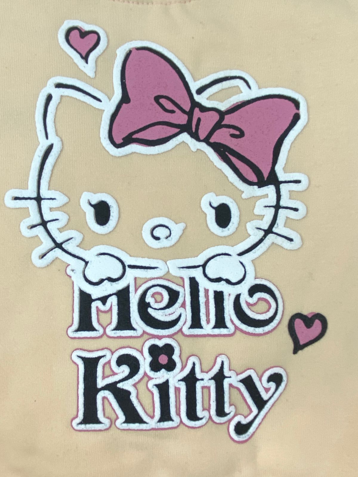 طقم بناتي شتوي خامه ميلتون مكون من قطعتين مبطن من الداخل melio kitty ❤️🤍