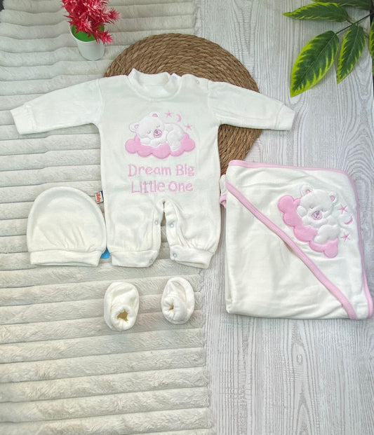 طقم مستشفي قطيفه 100% مكون من اربع قطع رسمة دب وسحابه 🩷💙🖤