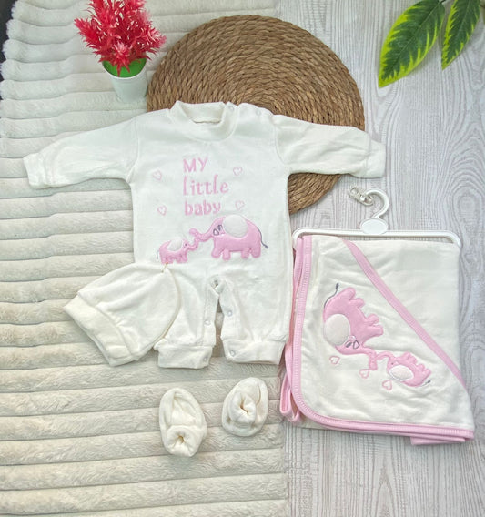 طقم مستشفي قطيفه 100% مكون من اربع قطع رسمة الفيل  🩷💙🖤