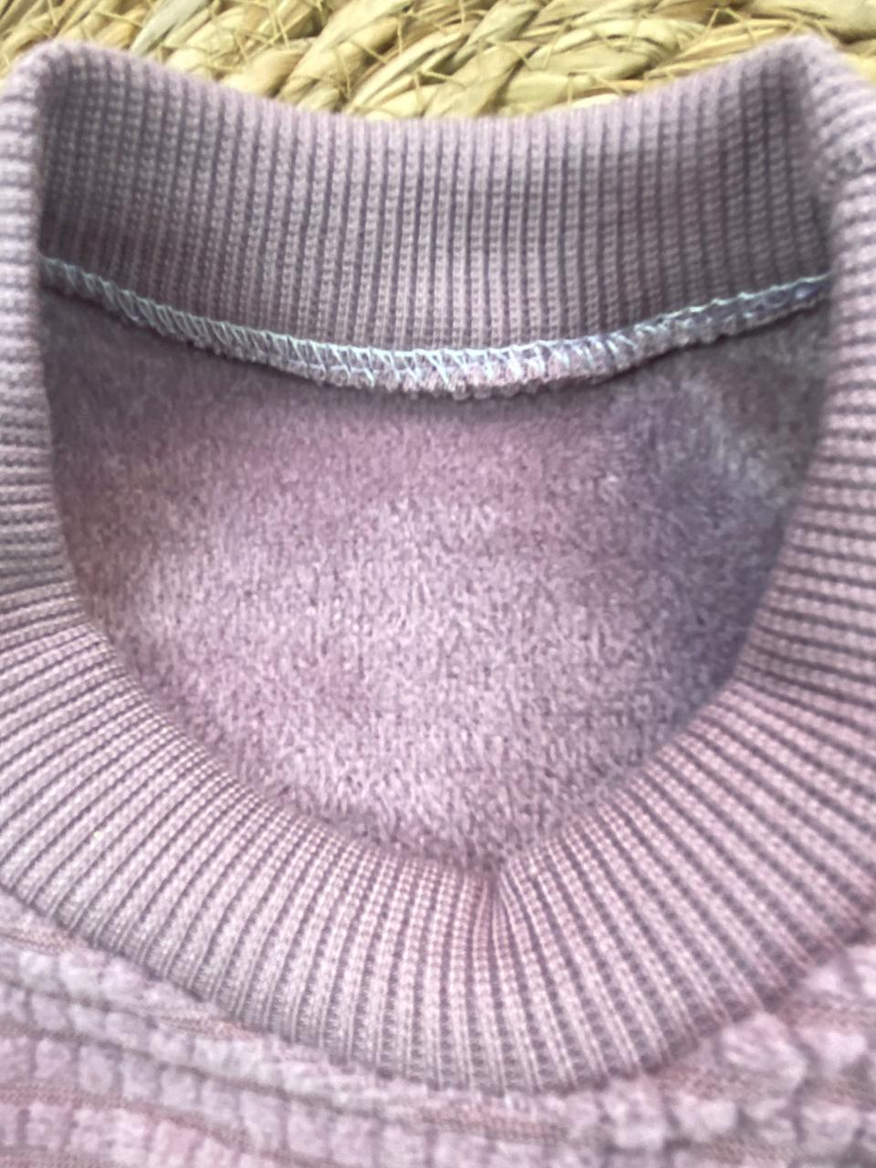 طقم بناتي شتوي خامه قطيفه مكون من قطعتين مبطن من الداخل pink out🤍🤍