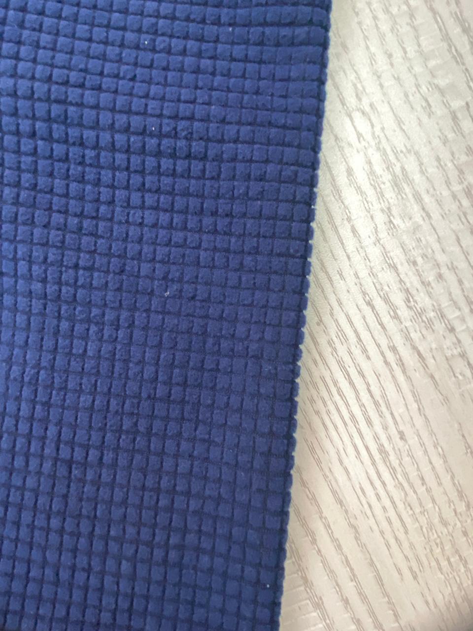 طقم  اولادي وبناتي شتوي خامه قطيفه مكون من قطعتين مبطن من الداخل رسمة المظله🤍🤍