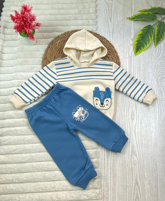 طقم اولادي وبناتي شتوي خامه ميلتون مكون من قطعتين رسمة سنجاب❤️🤍