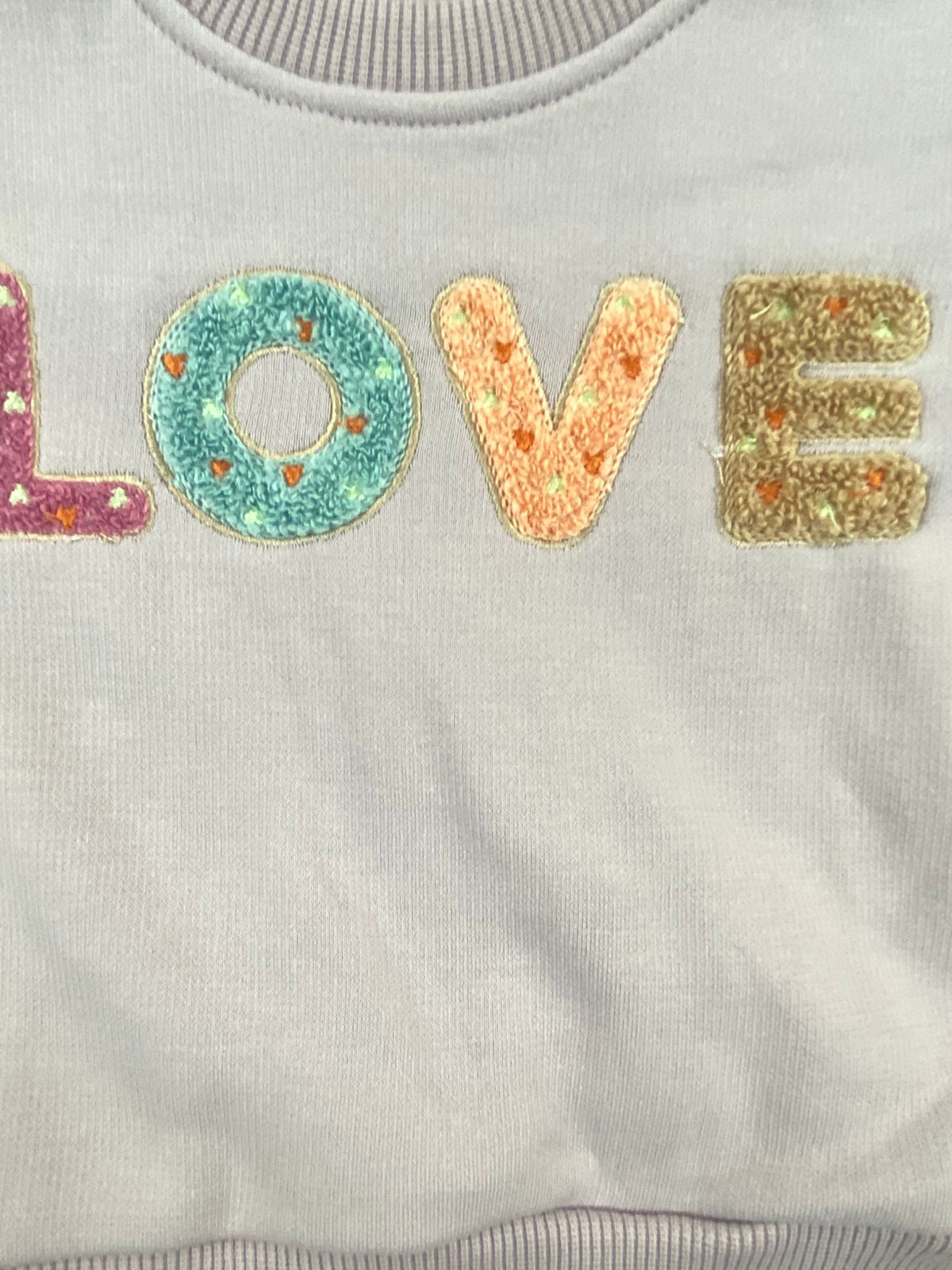 طقم بناتي شتوي خامه ميلتون مبطنه من الداخل مكون من قطعتين LOVE 🤍🤍