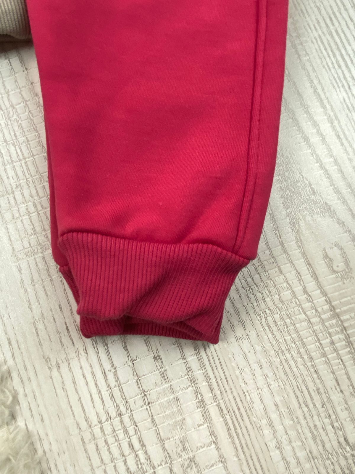 طقم بناتي شتوي خامه ميلتون مكون من قطعتين مبطن من الداخل good girl❤️🤍