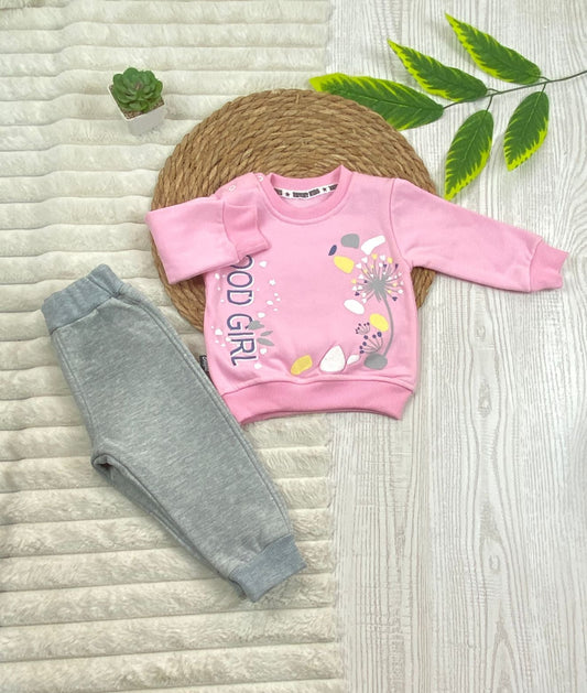 طقم بناتي شتوي خامه ميلتون مكون من قطعتين مبطن من الداخل good girl❤️🤍