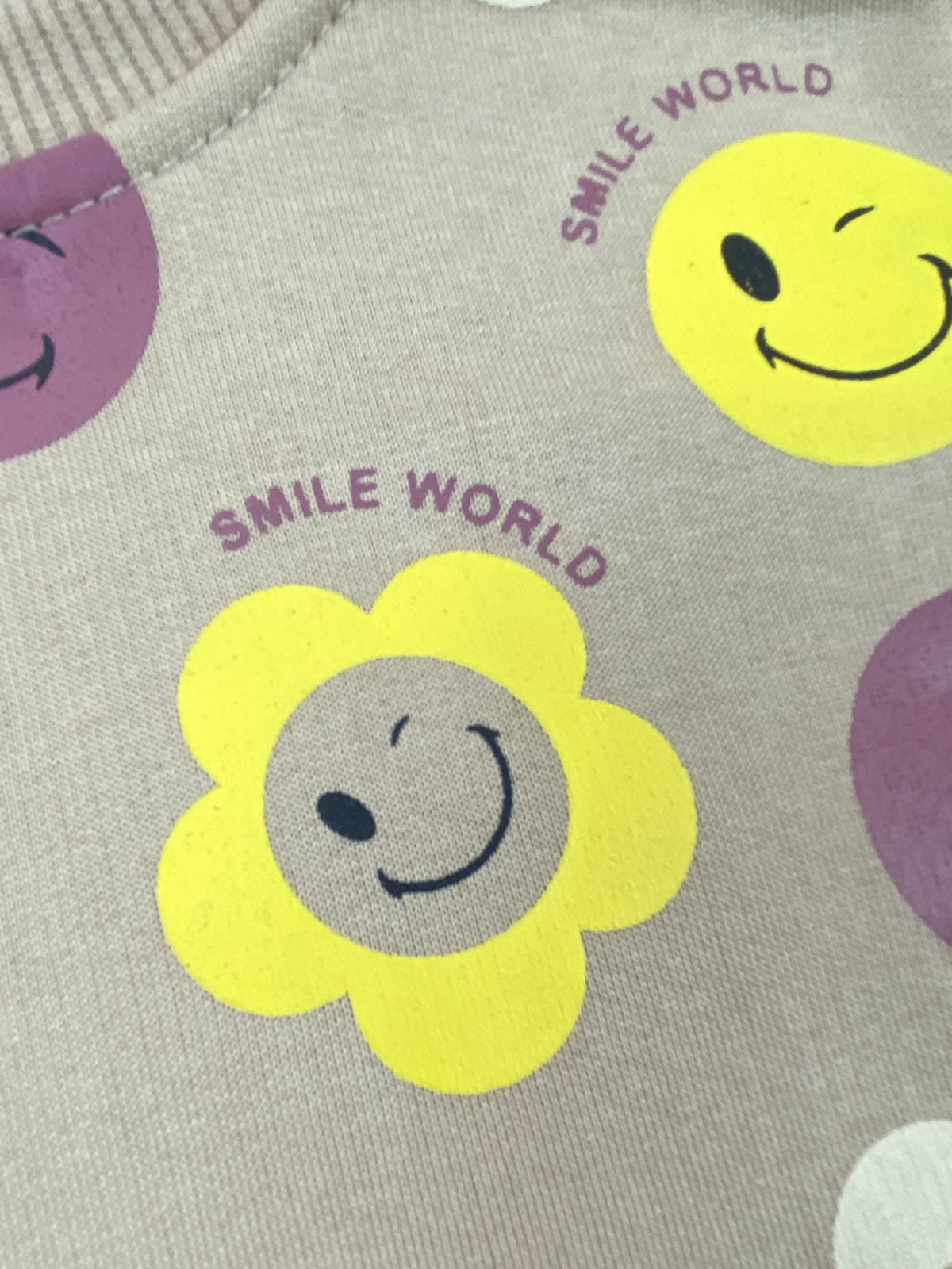 طقم بناتي شتوي خامه ميلتون مكون من قطعتين مبطن من الداخلl smile❤️🤍