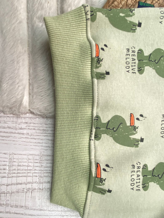 طقم اولادي وبناتي شتوي خامه ميلتون مكون من قطعتين مبطن من الداخل creative melody❤️🤍