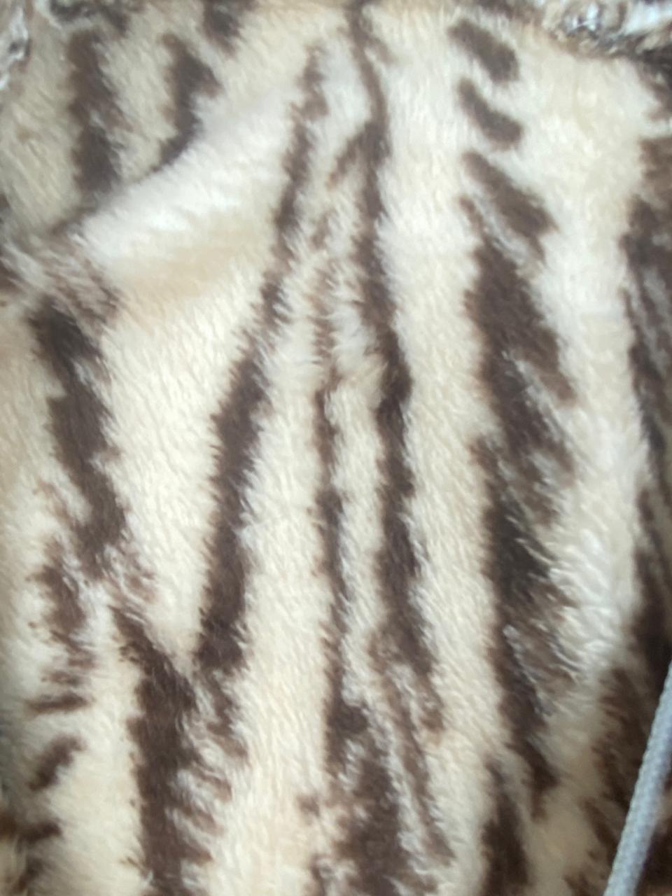 سالوبيت فرو اولادي وبناتي مبطن من الداخل رسمة فرو النمر ❤️😍