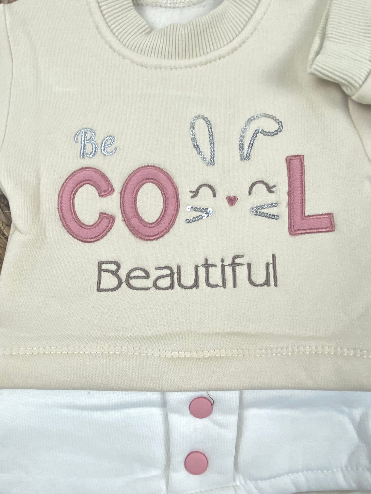 طقم شتوي ميلتون بناتي مكون من قطعتين be cool beautiful🩷🤍